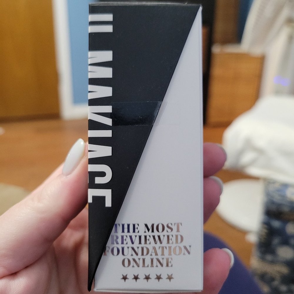 Il makiage woke up like this foundation 10